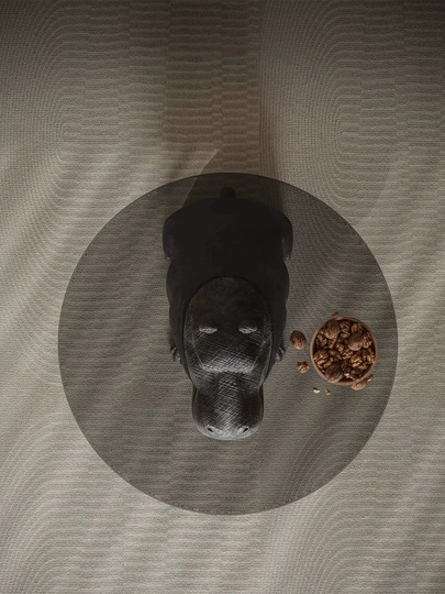 Журнальный стол бегемот, черный, закаленное стекло, 110*110*65 см