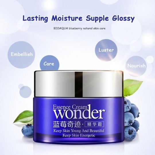 Витаминный крем для лица с экстрактом черники Wonder Essence Cream