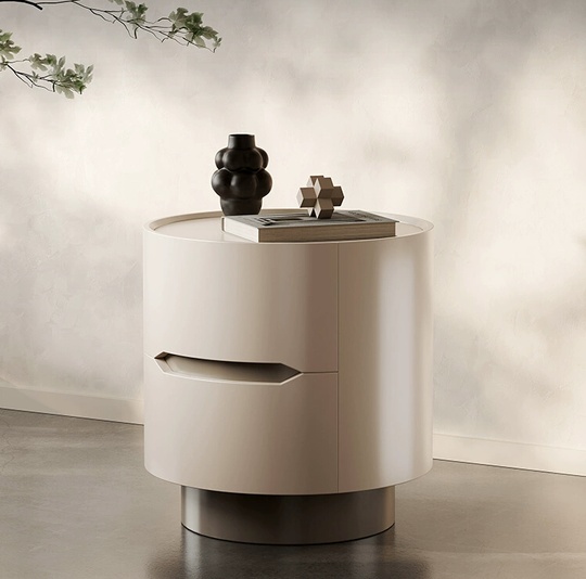 Круглая прикроватная тумбочка, кремовый цвет, 2 ящ., 40х46 см.