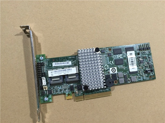 RAID-контроллер LSI MegaRAID SAS 9260-8i
