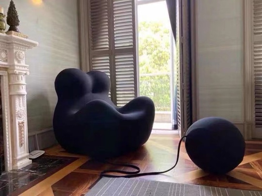 Кресло черное Serie up, 92*91*96