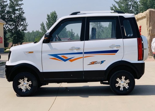 Электромобиль Xinlandi C4