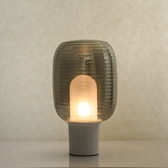 Настольная лампа HARRY 23*39, коньяк, алюминий, стекло.