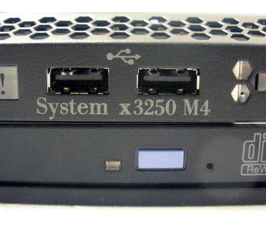 Сервер IBM System x3250 M4