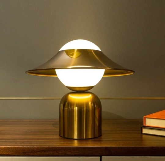 Настольная лампа MISS 38*45, желтая бронза, металл.