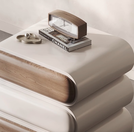 Тумбочка прикроватная, крутящаяся, кремовый цвет, 3 ящ., 49х50х42 см.