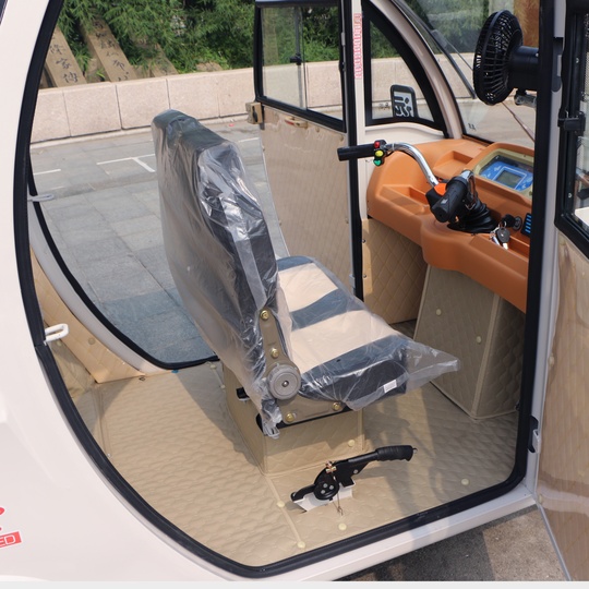 Электромобиль Lion