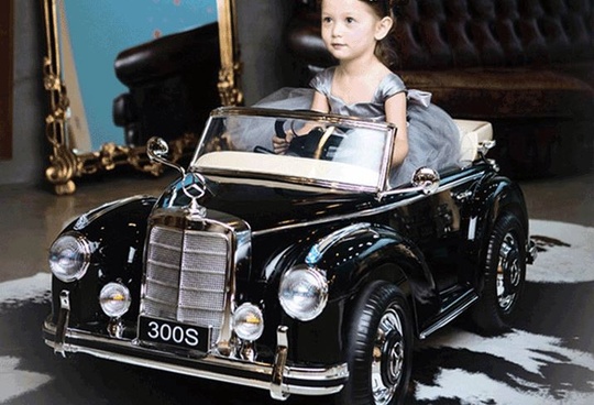 Детский Mercedes Benz