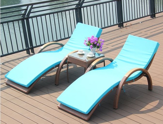 Шезлонг из ротанга Music Valley