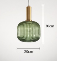Зеленый подвесной светильник с зеленым плафоном