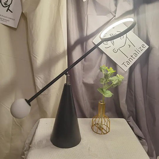 Черная настольная лампа Vikont, 50*70 см