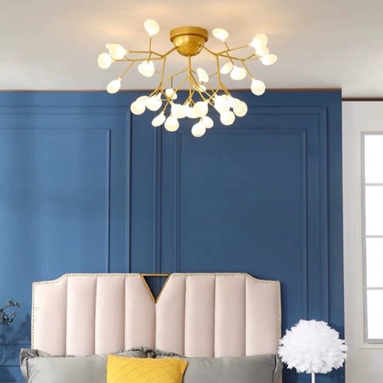 Люстра золотая Mira металл, стекло матовое, 97*57 см, G4