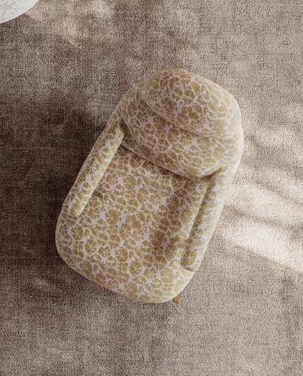 Кресло качалка янтарного цвета Amber, 72*109*86 см, ткань, металл