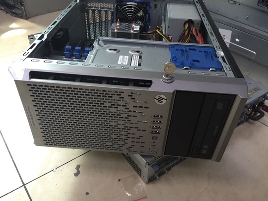 Сервер HP ProLiant ML310e Gen8 v2